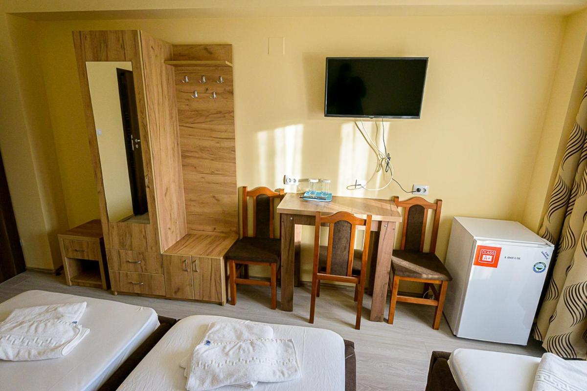Отель Casa Domneasca Riana Питешти Экстерьер фото